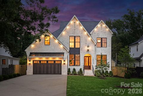 Photo of 1412 Lyon Court, Charlotte, NC 28205 (MLS # 4398680)
