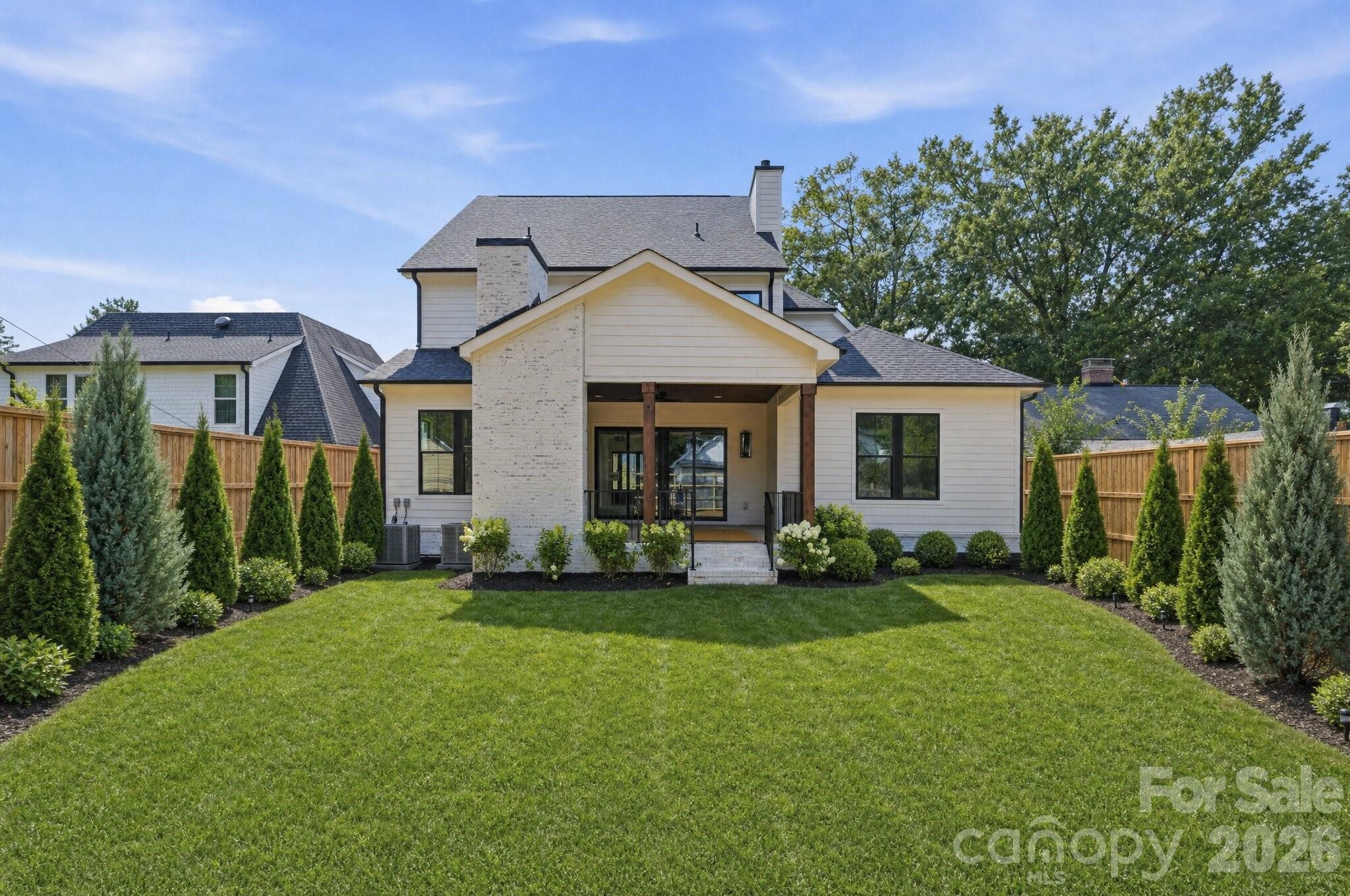 1412 Lyon Court