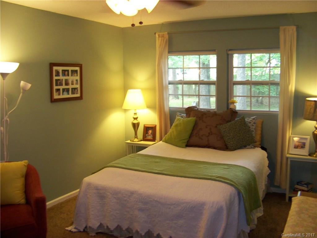 Parkway View - Residential Lease