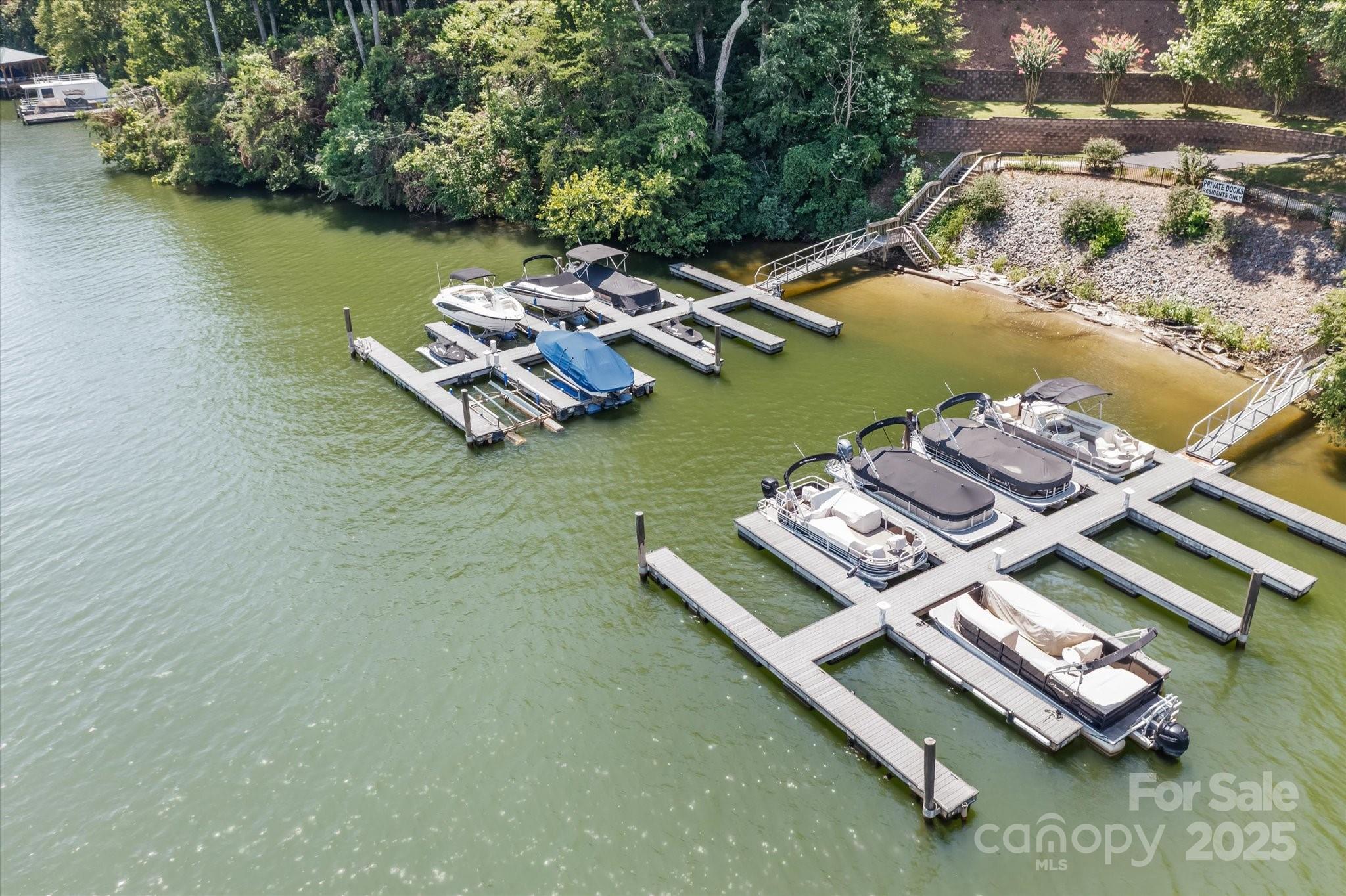 Astoria - Residential