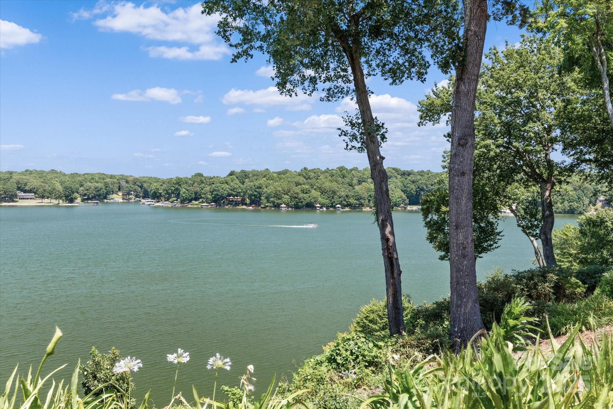 1122 Astoria Parkway