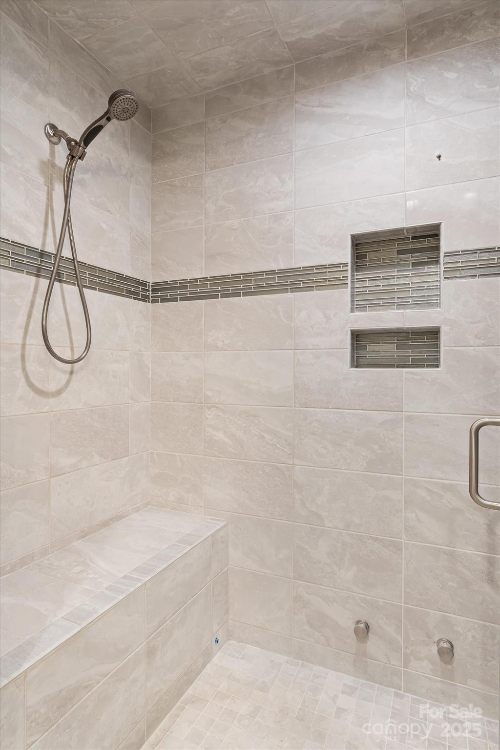 Astoria - Residential