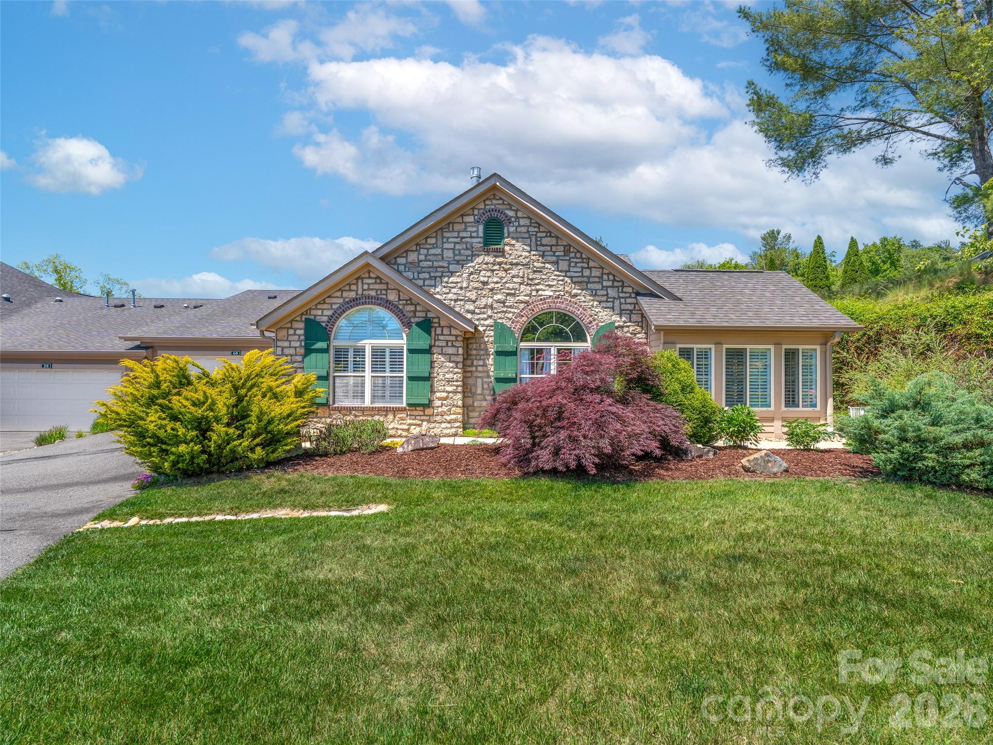 60 Mountain Meadow Circle E2