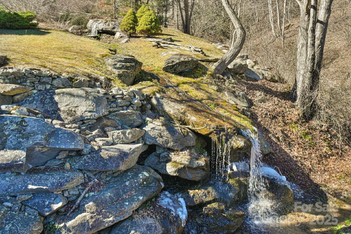 Whisper Mountain - Land