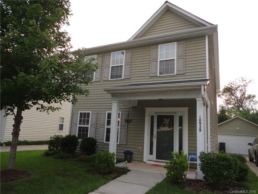 Lovely home & unique home site with green space both in front & behind the home. Great floorplan w/beautiful new laminate flooring throughout main level, new tile in powder room. Neutral colors, stainless appliances, many light fixtures have been updated. Flat, fenced yard is perfect for the coming fall evenings. Large master w/walk-in closet, master bath features water closet, garden tub & separate shower.  Great neighborhood, great schools, convenient to shopping & dining - this is the one!