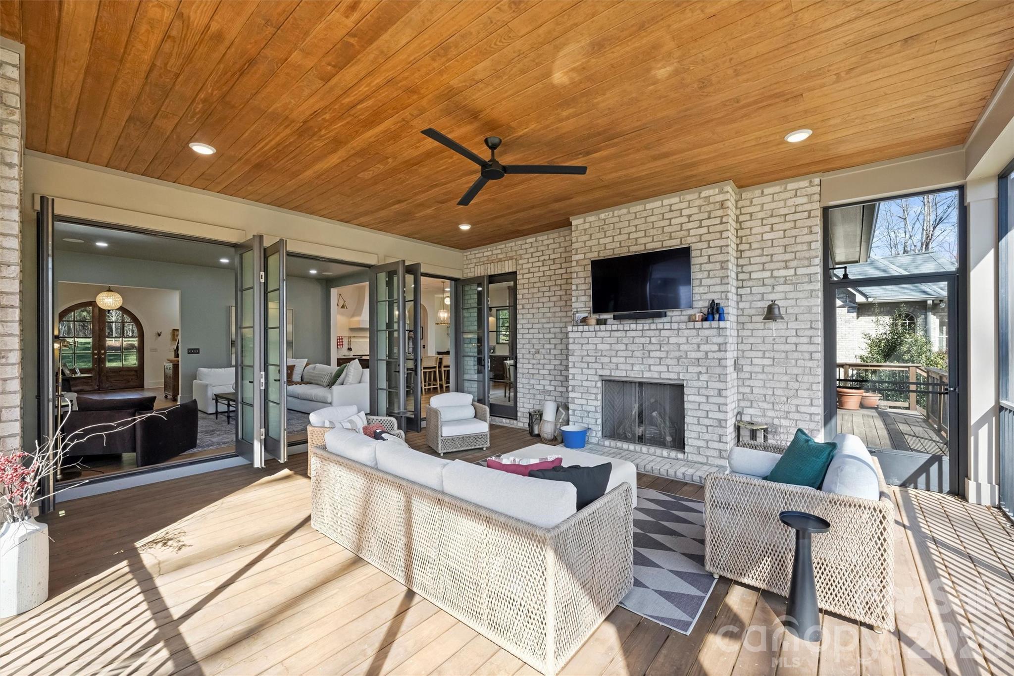 Reflection Pointe - Residential