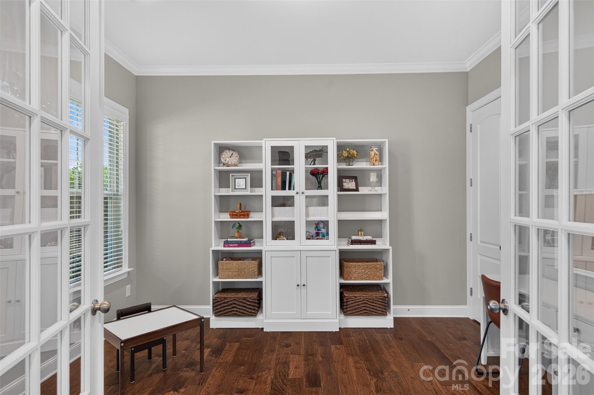 1001 Dunwoody Drive
