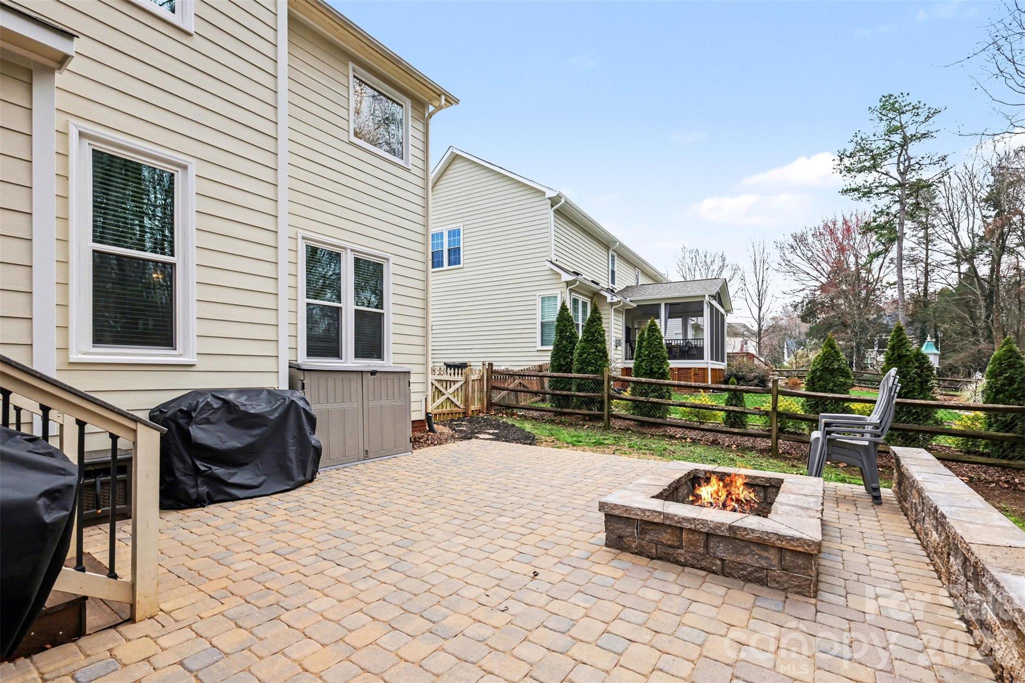 Hunter Oaks - Residential