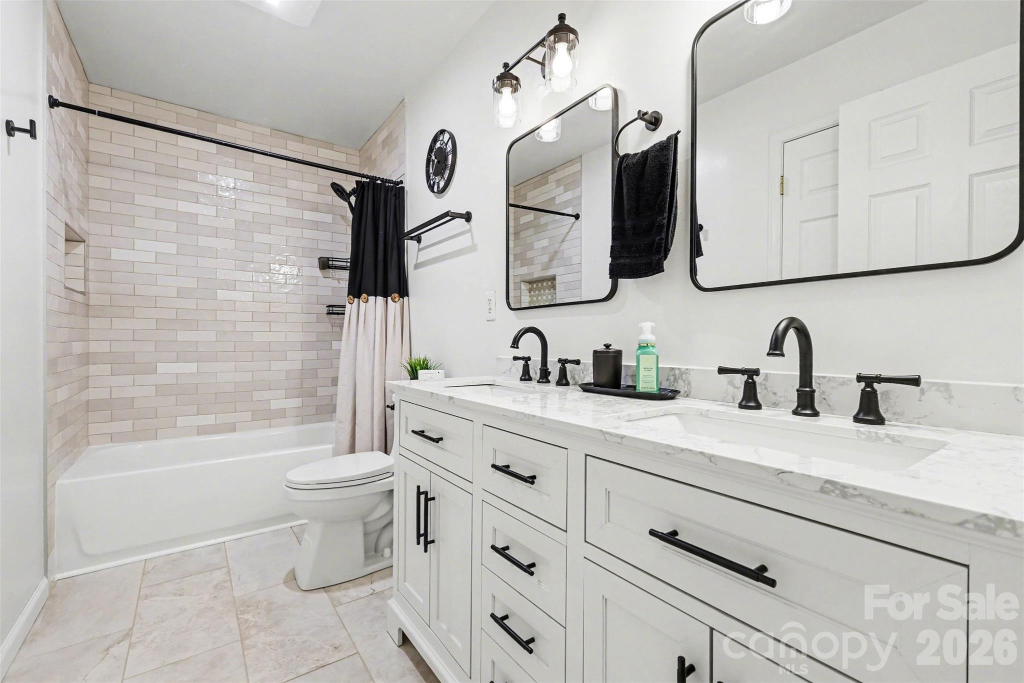 Hunter Oaks - Residential