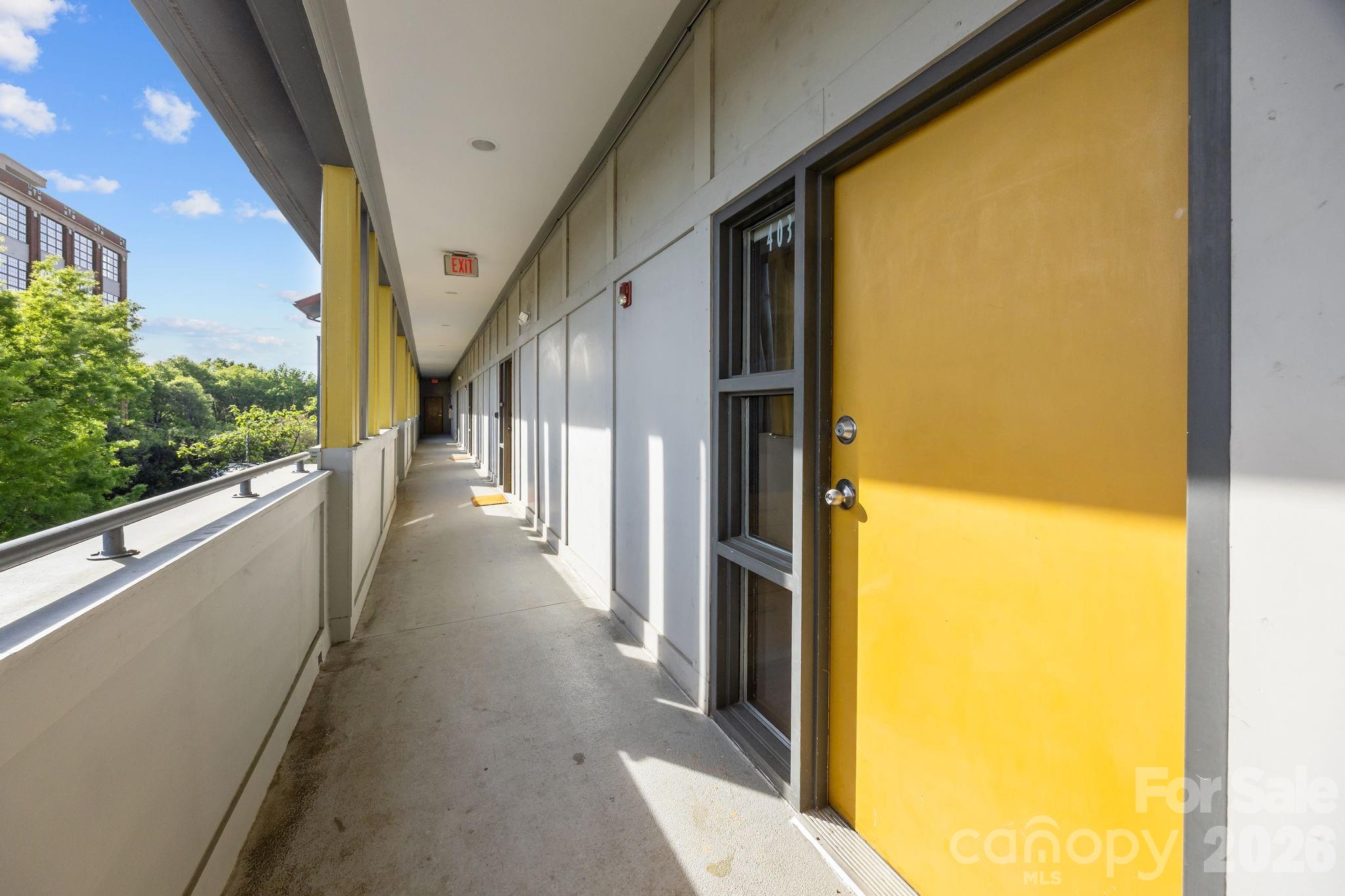 514 W 10th Street 403