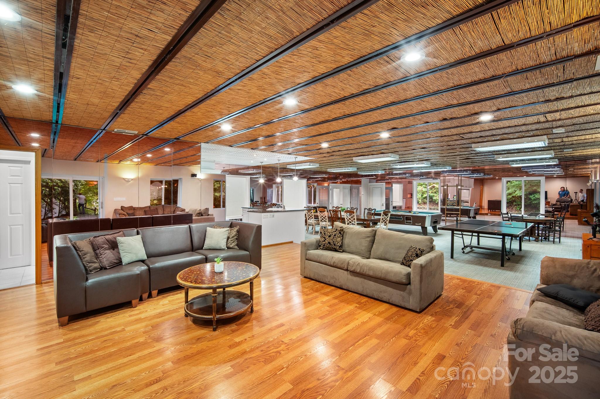 Old Mountain Harbor - Residential