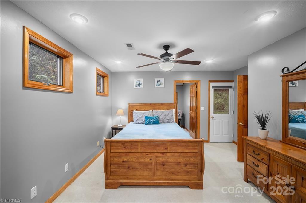 Old Mountain Harbor - Residential