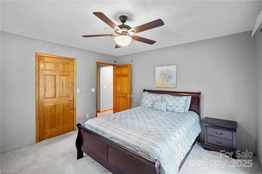 Old Mountain Harbor - Residential