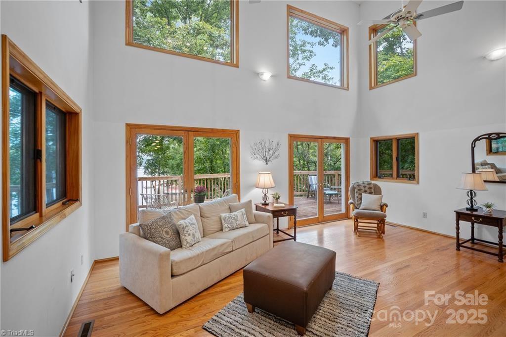 Old Mountain Harbor - Residential