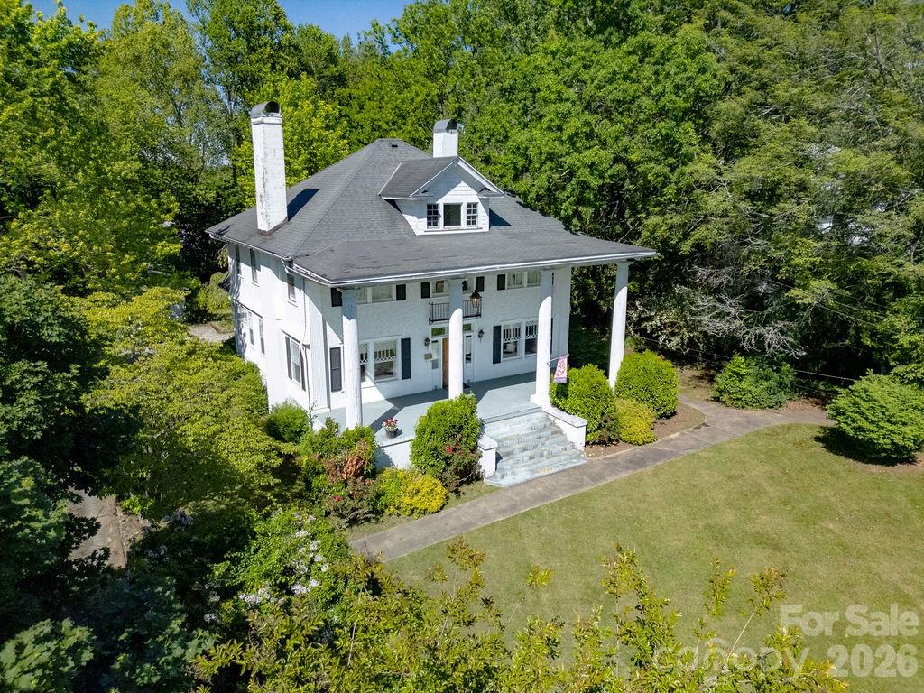 208 Probart Street