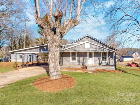 A home in Hiddenite