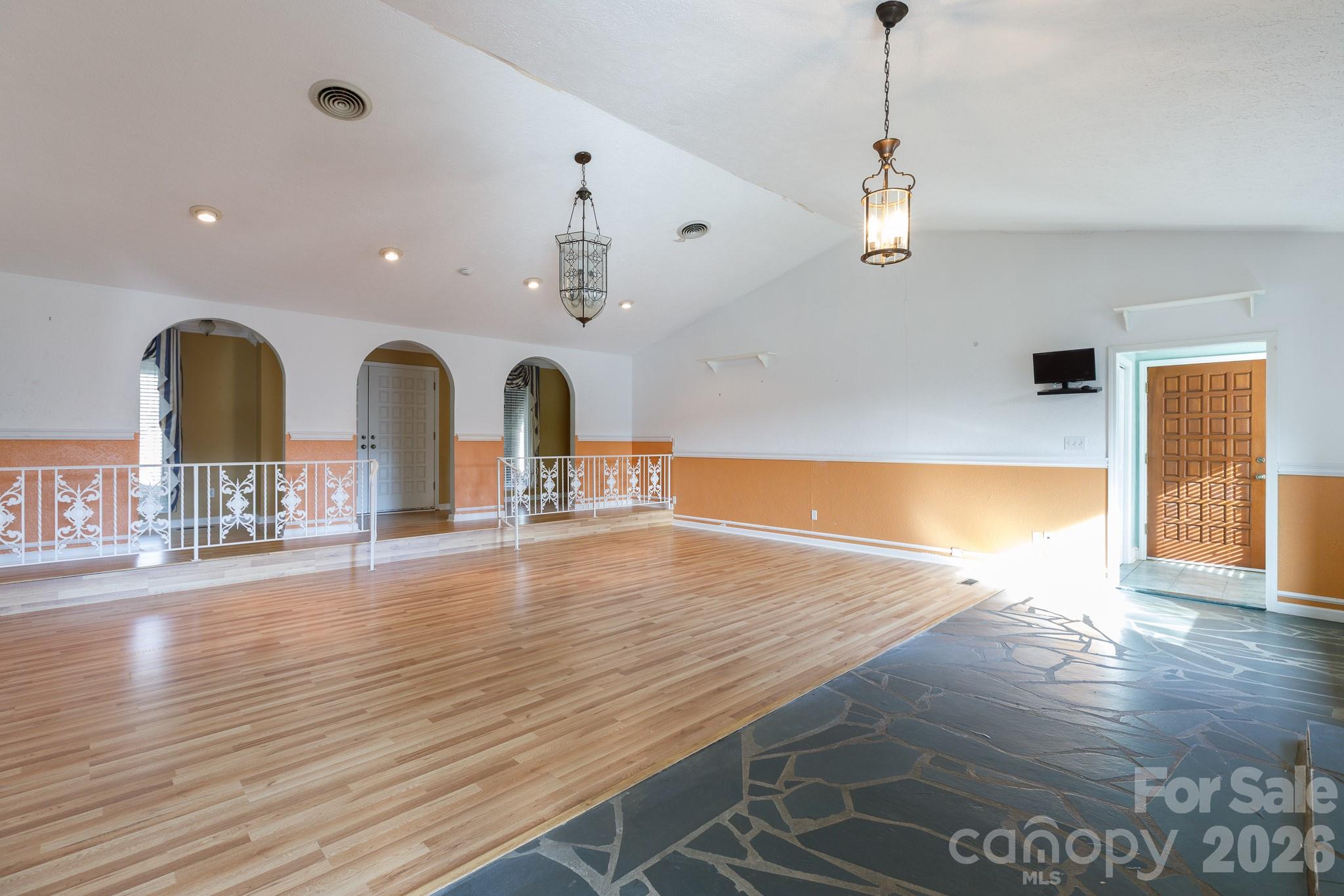 Creekwood - Residential