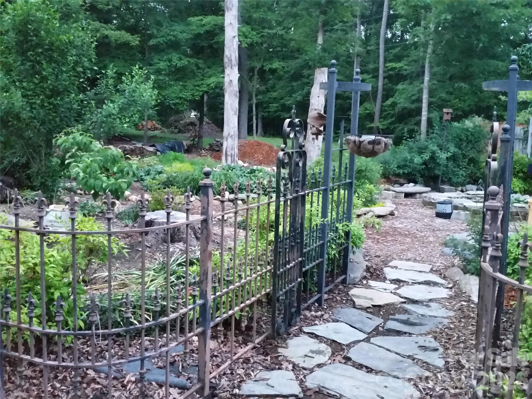 Creekwood - Residential