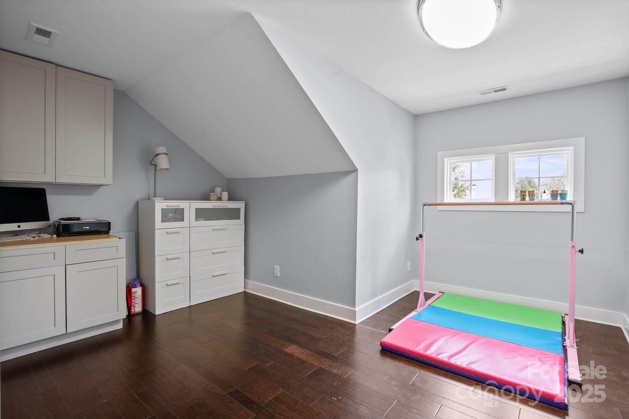 Summers Walk - Residential