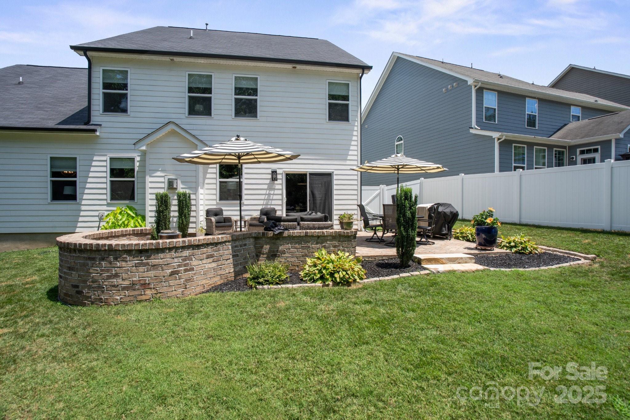 Summers Walk - Residential