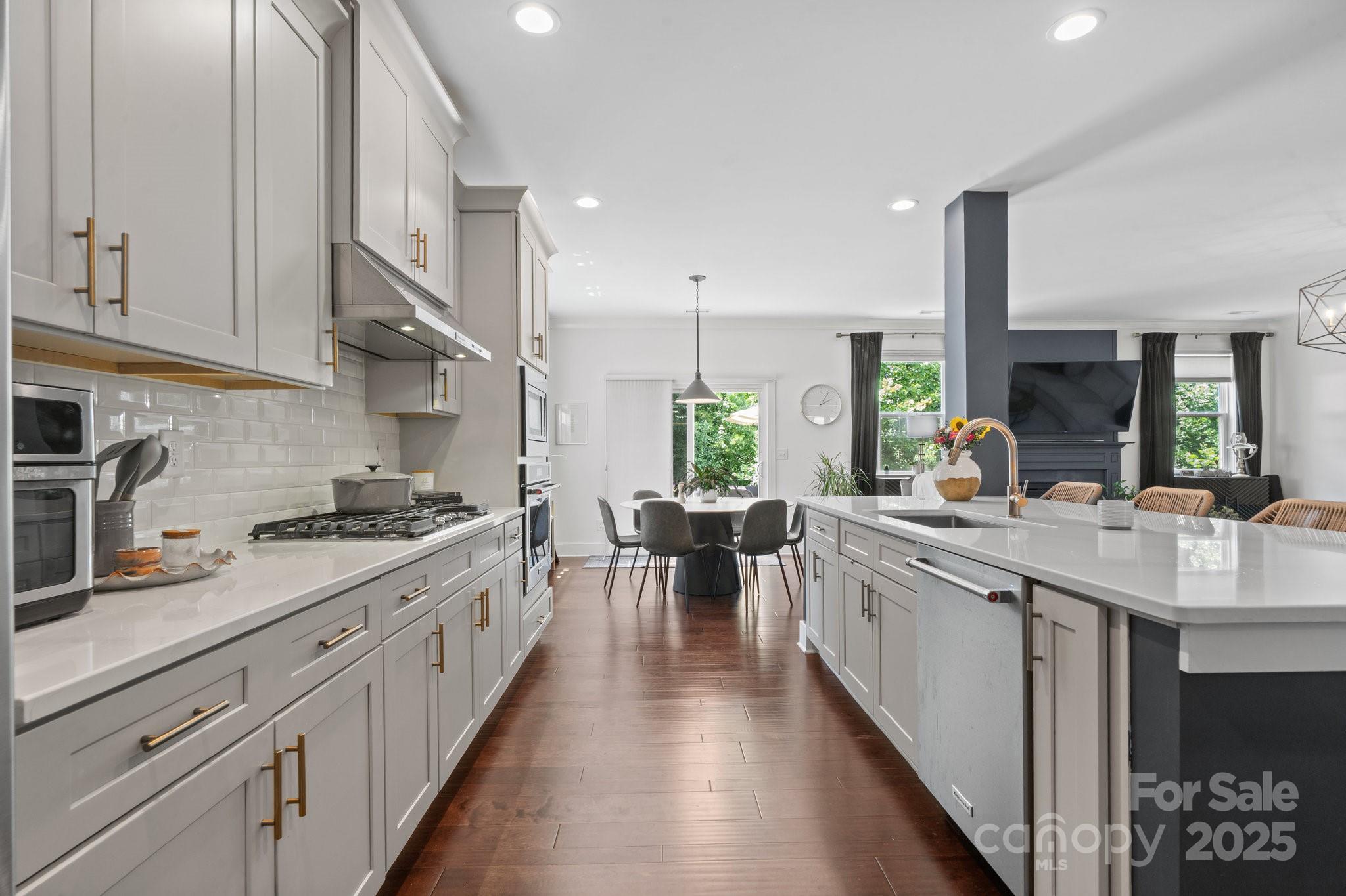 Summers Walk - Residential