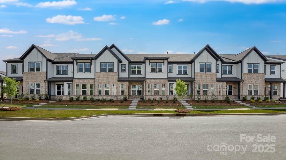 The Ridge at Sugar Creek - Residential