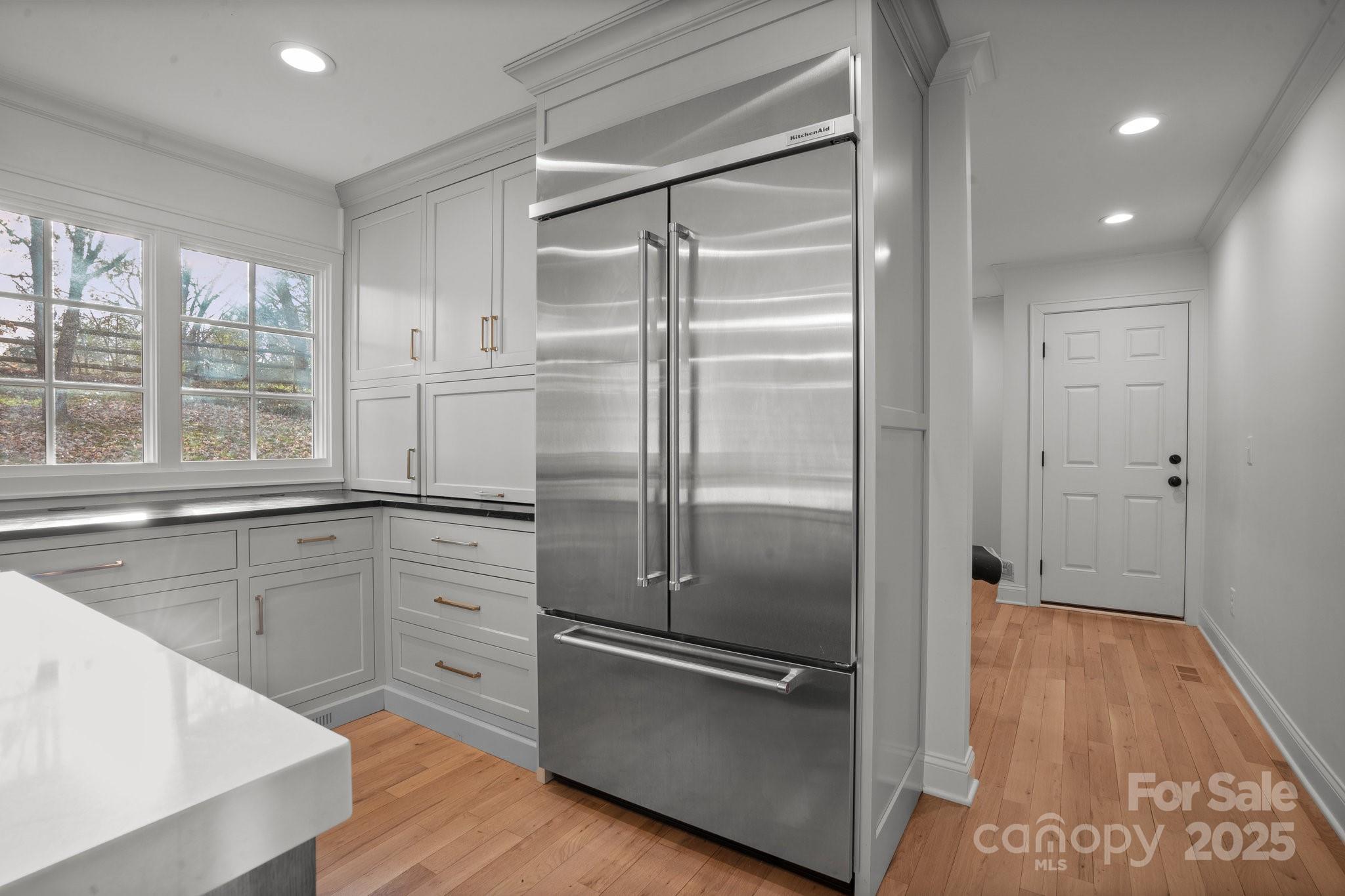 Five Knolls Estates - Residential