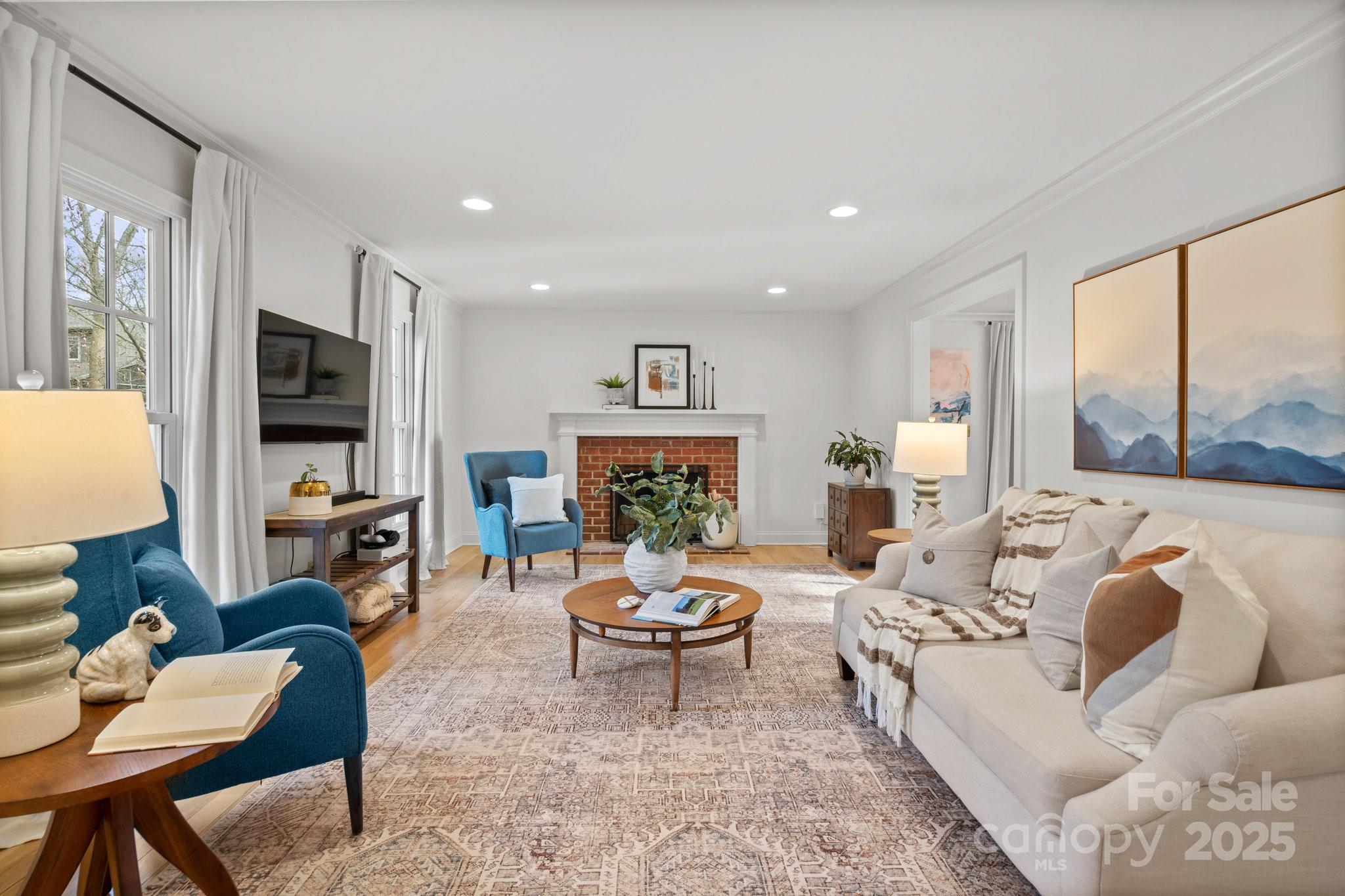 Five Knolls Estates - Residential