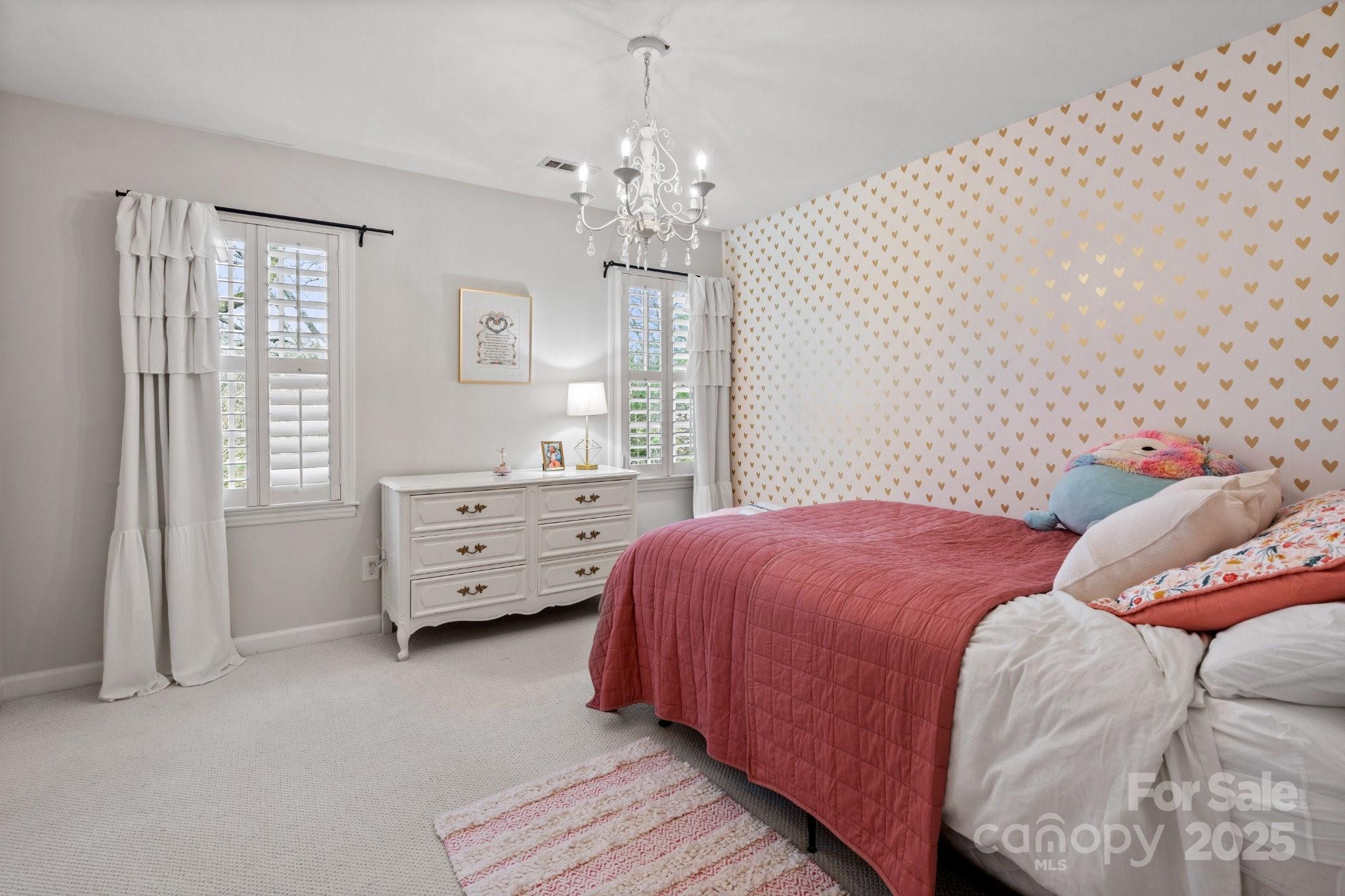 Five Knolls Estates - Residential