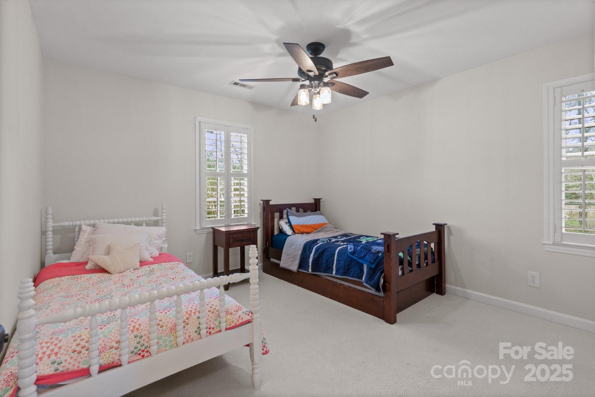 Five Knolls Estates - Residential