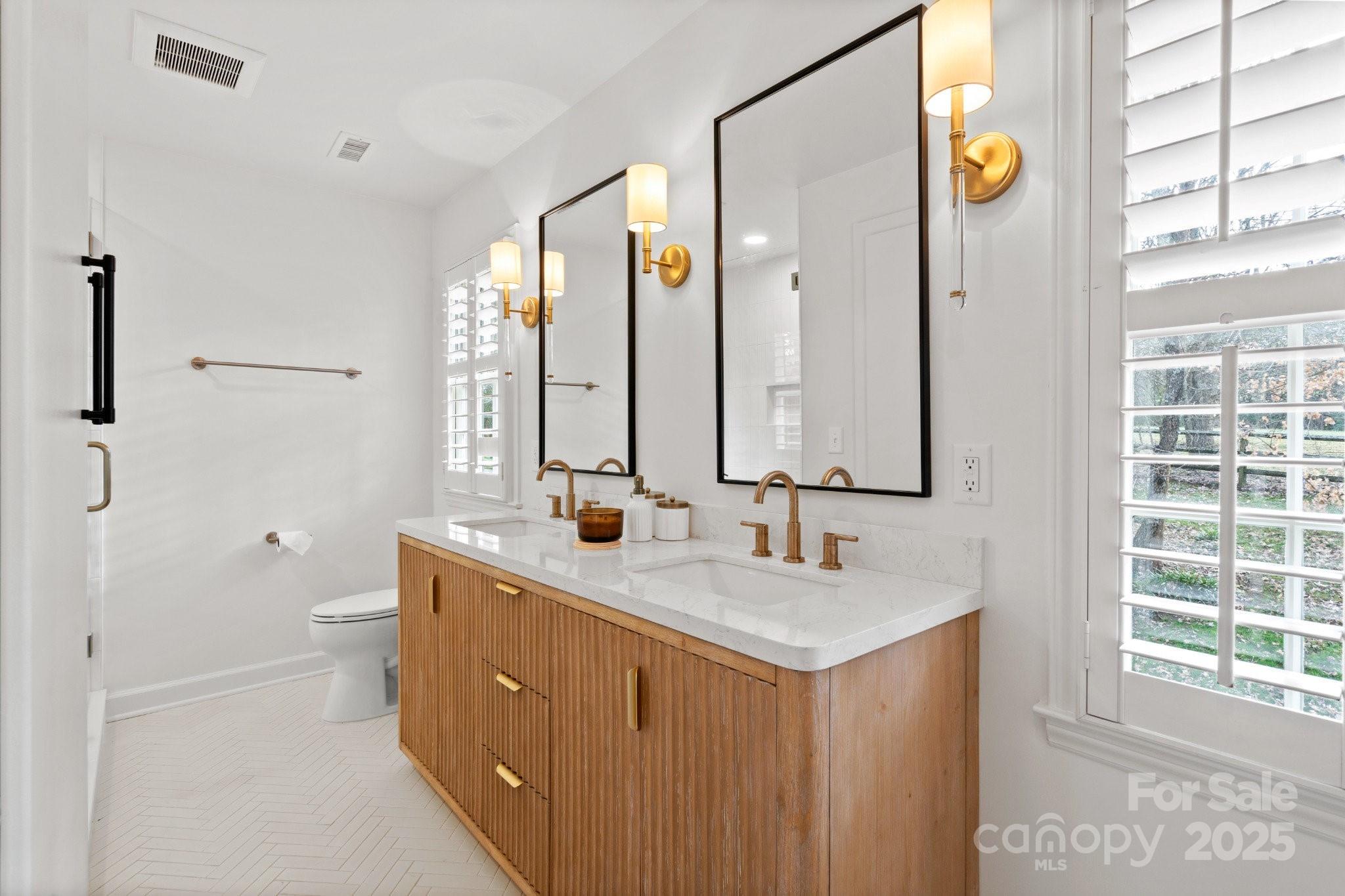 Five Knolls Estates - Residential