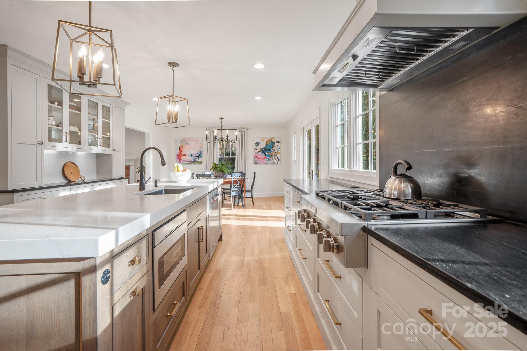 Five Knolls Estates - Residential