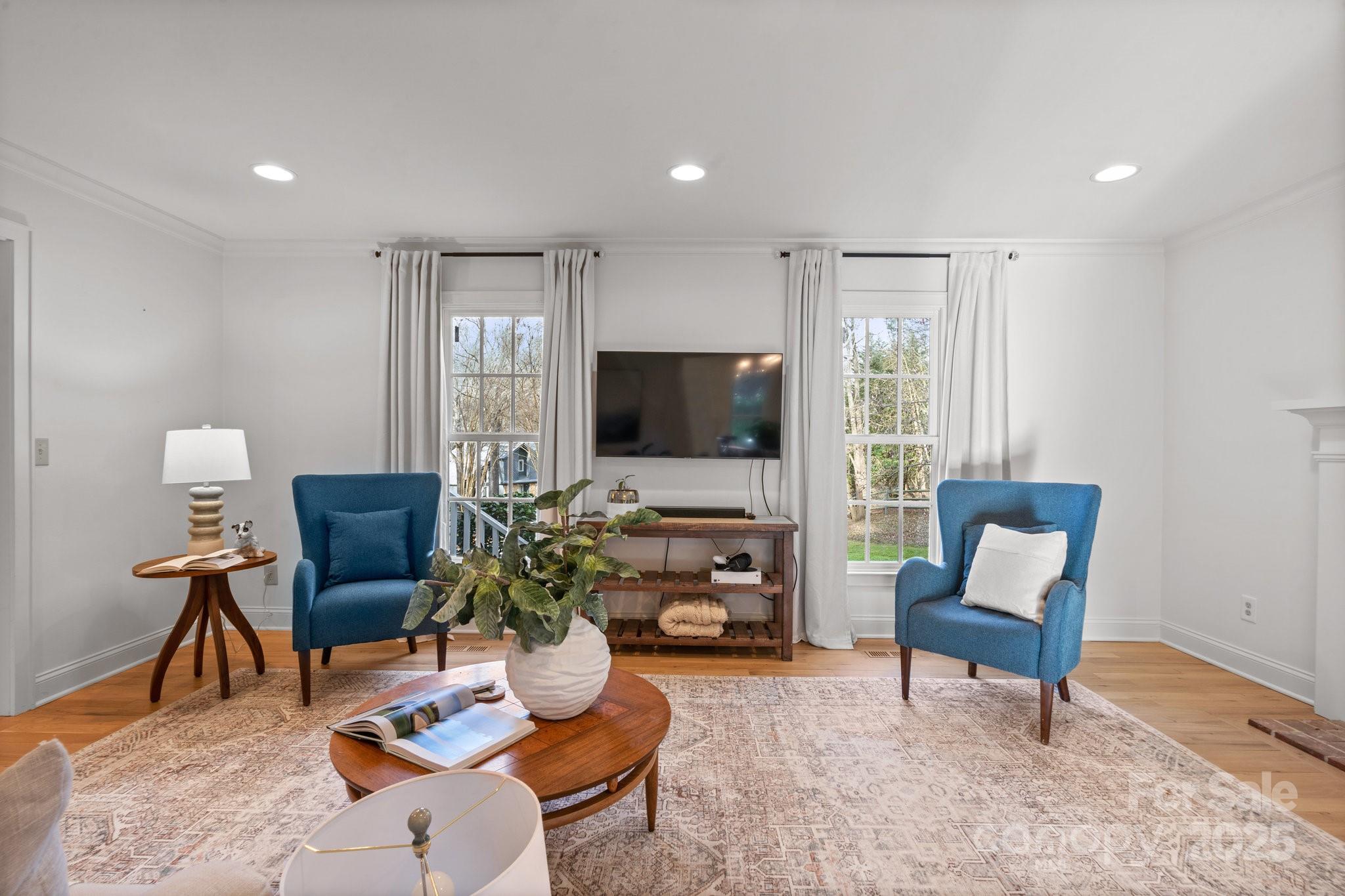 Five Knolls Estates - Residential