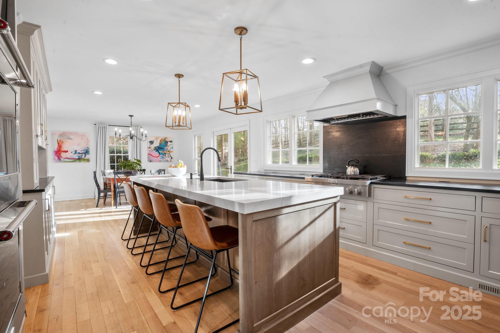 Five Knolls Estates - Residential
