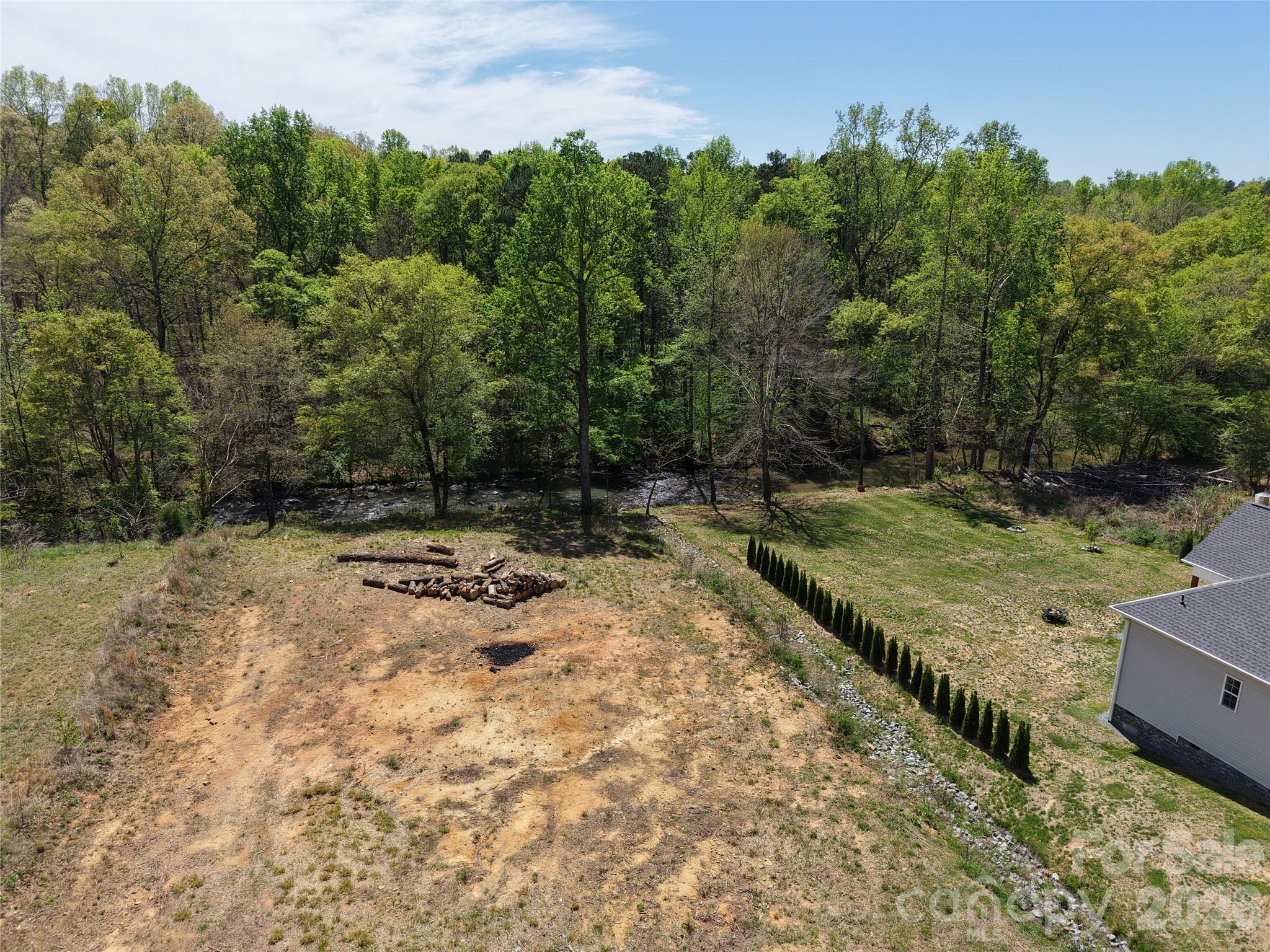 16 Creston Circle 16