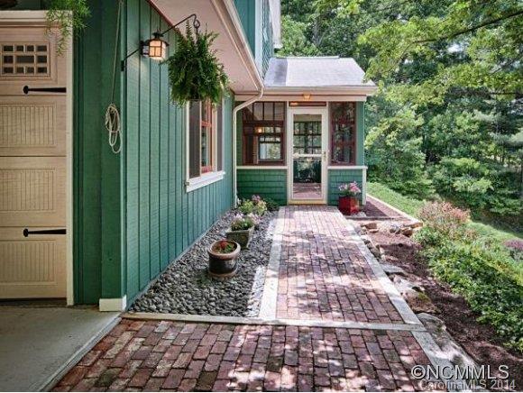 Haw Creek - Residential