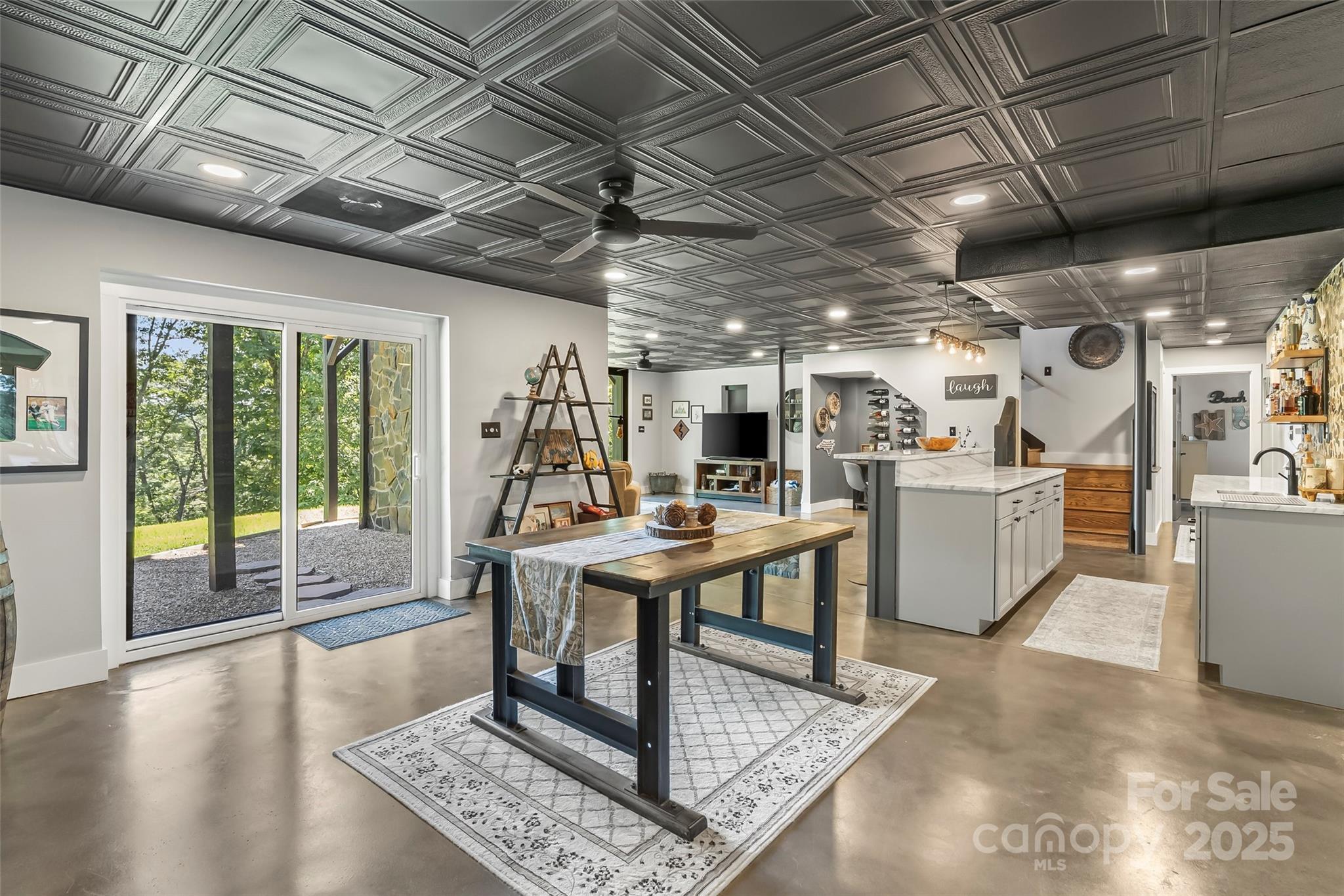 Old Wildlife Club - Residential