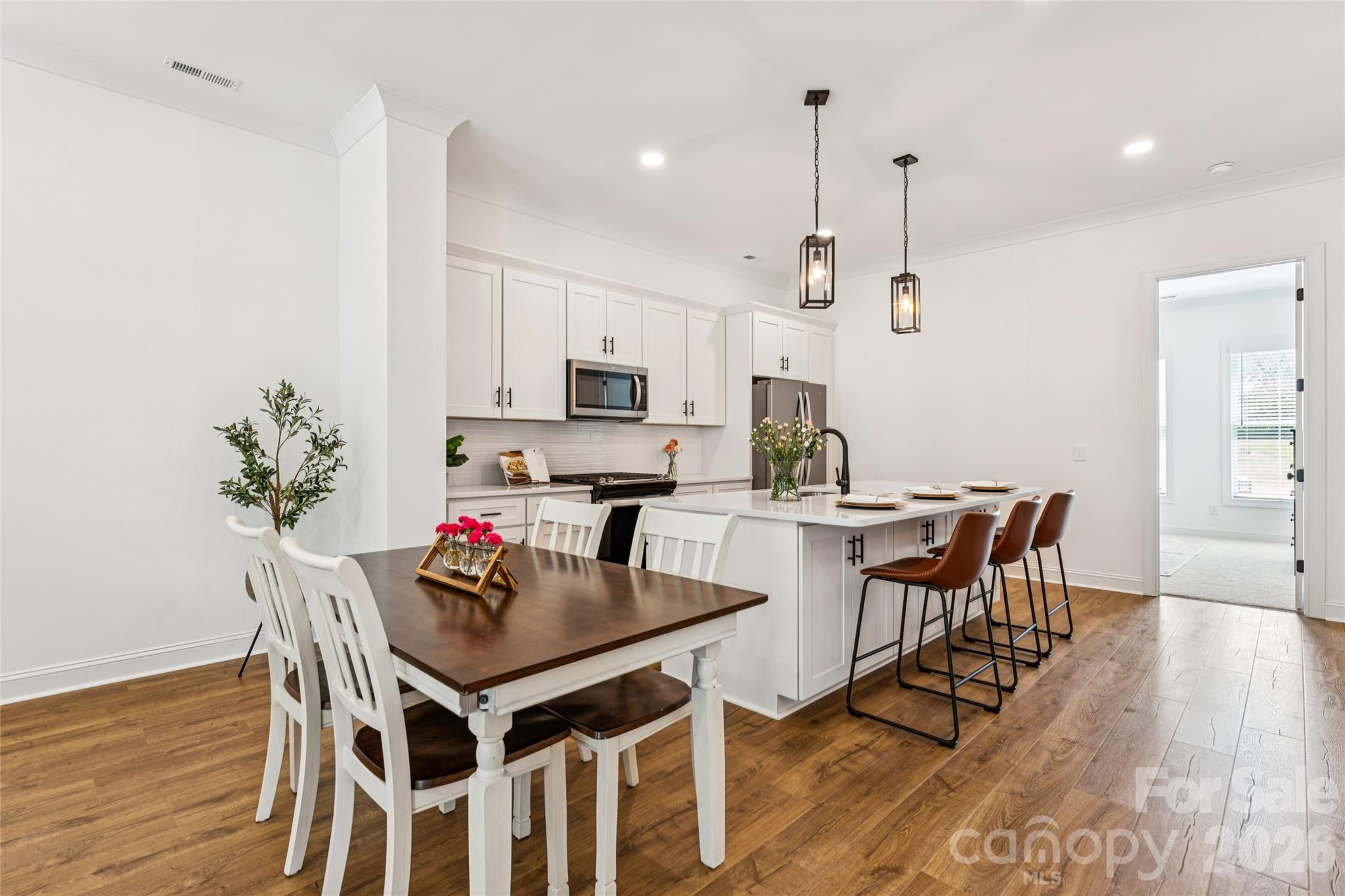 Magnolia - Residential