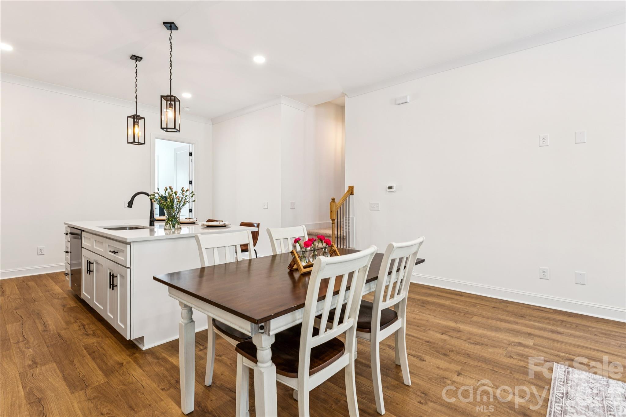 Magnolia - Residential