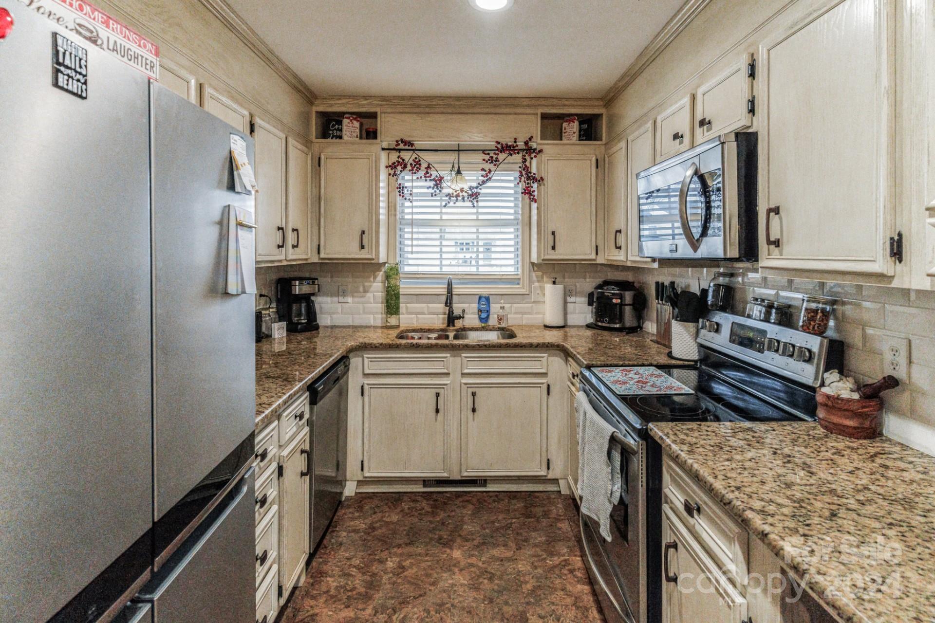 Swinging Bridge - Residential