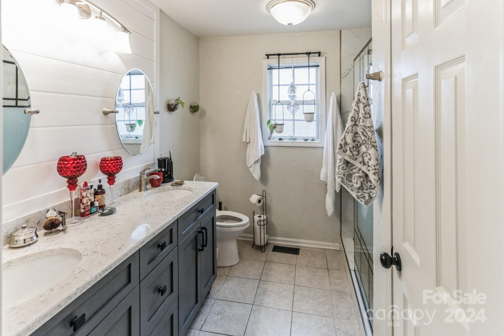 Swinging Bridge - Residential