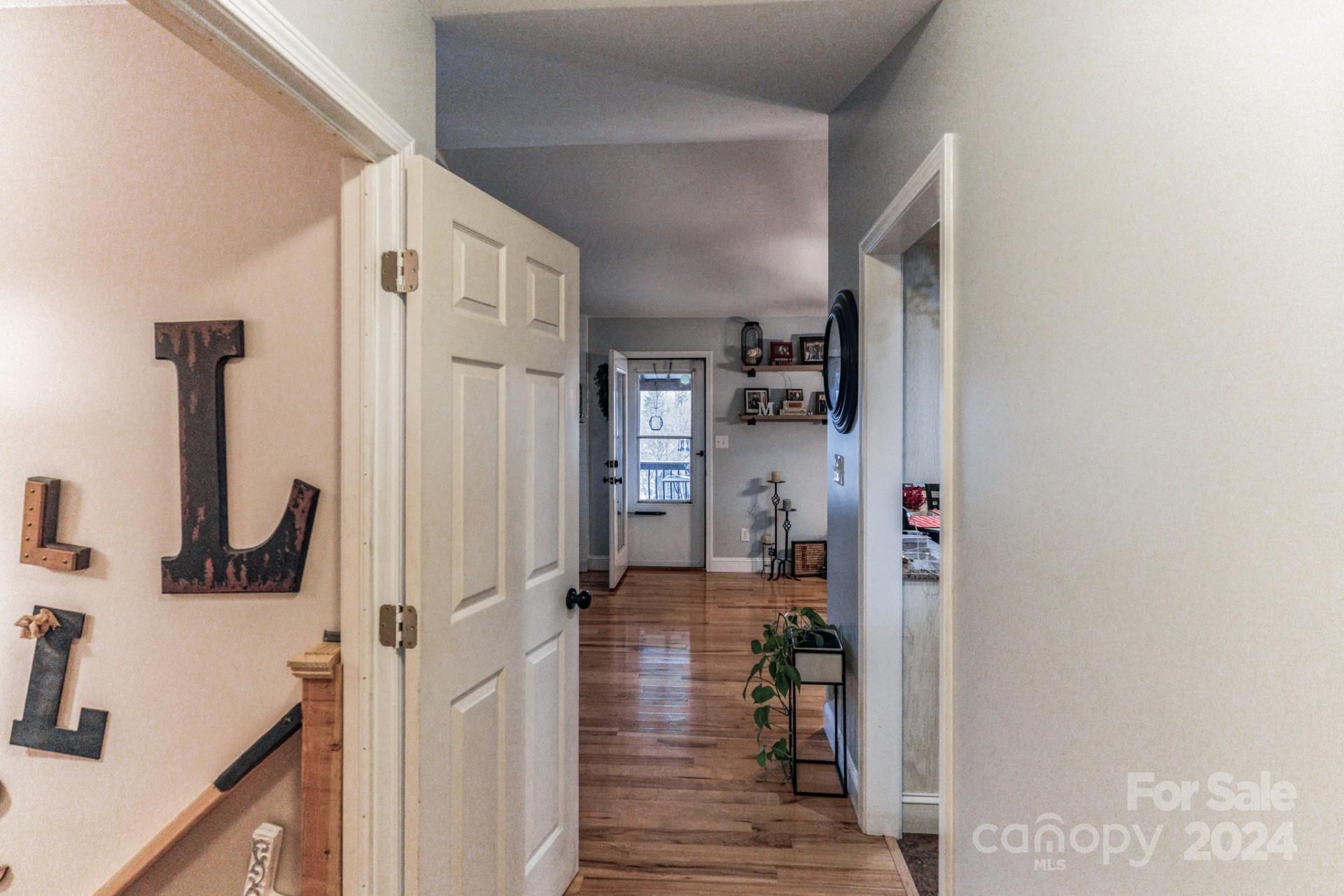 Swinging Bridge - Residential