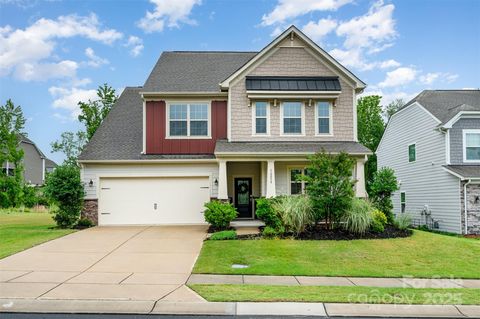 Photo of 16839 Cozy Cove Road, Charlotte, NC 28278 (MLS # 4237097)
