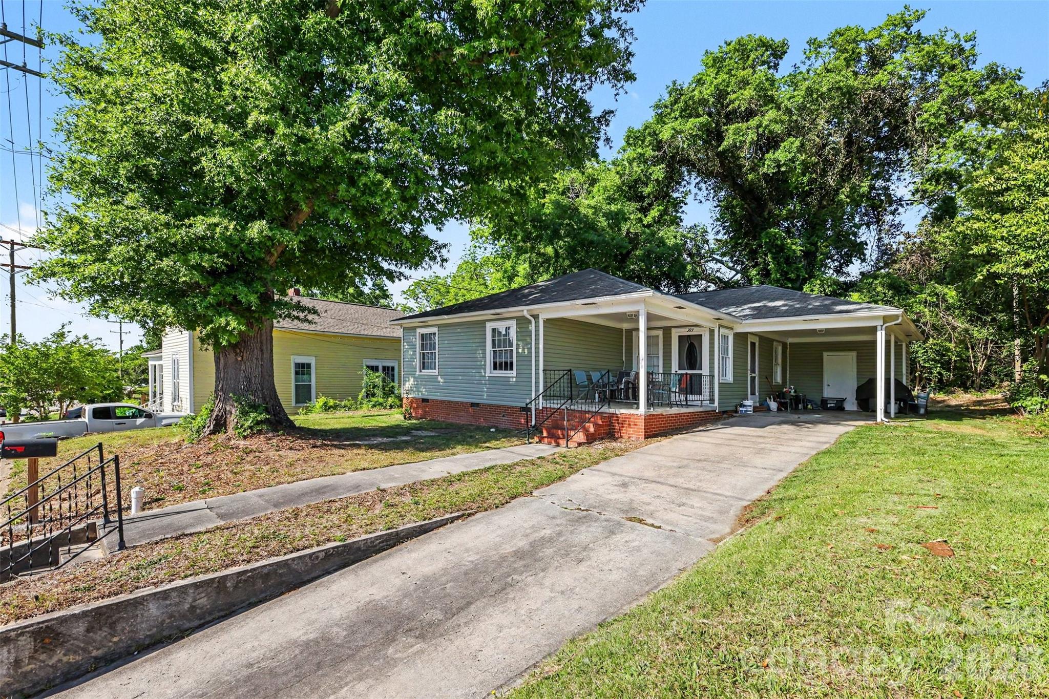 303 N White Street