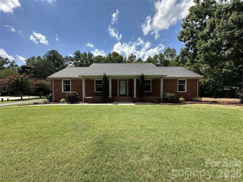 Photo of 1507 Hyman Drive, Albemarle, NC 28001 (MLS # 4417501)