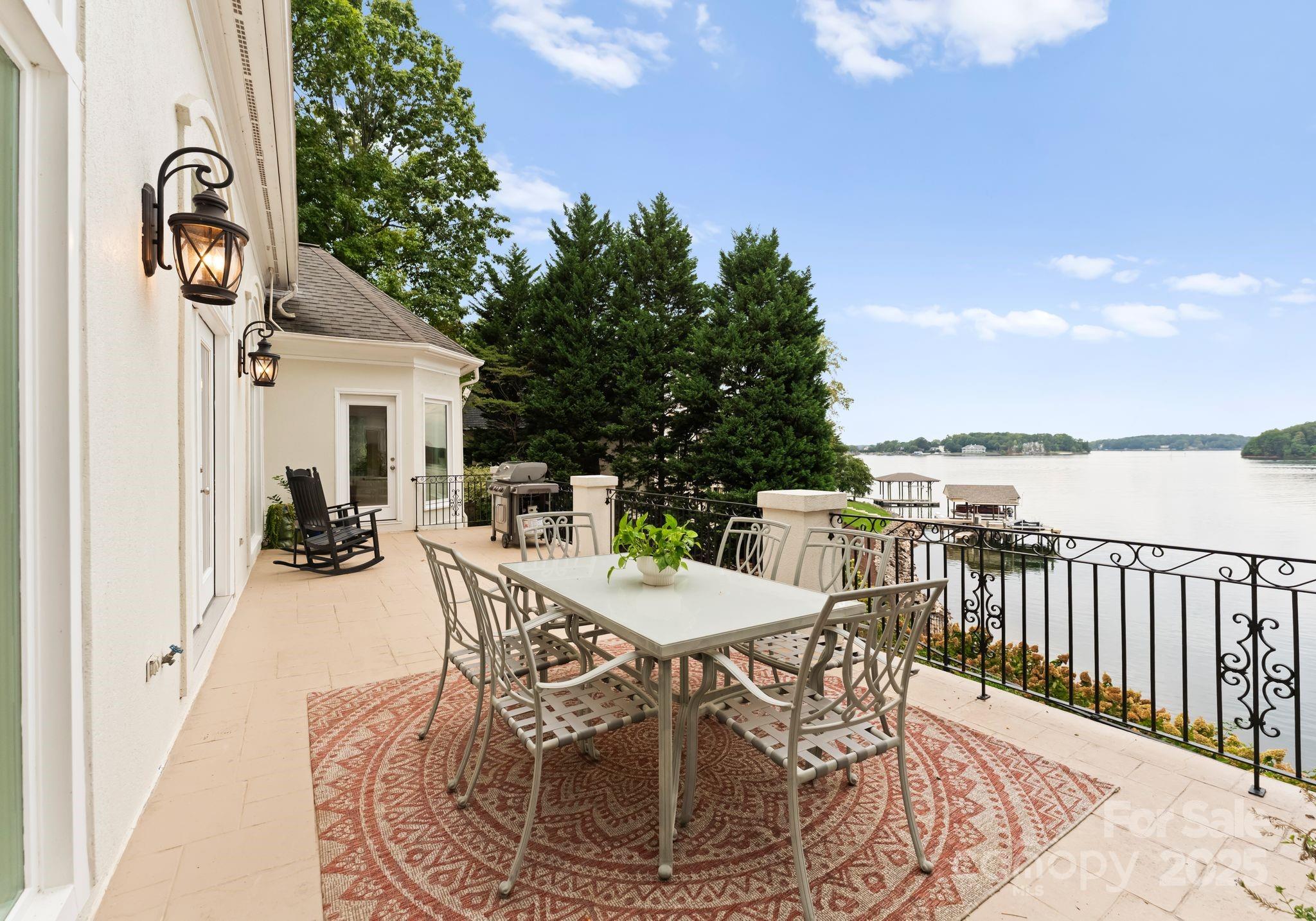 Stonemarker Pointe - Residential