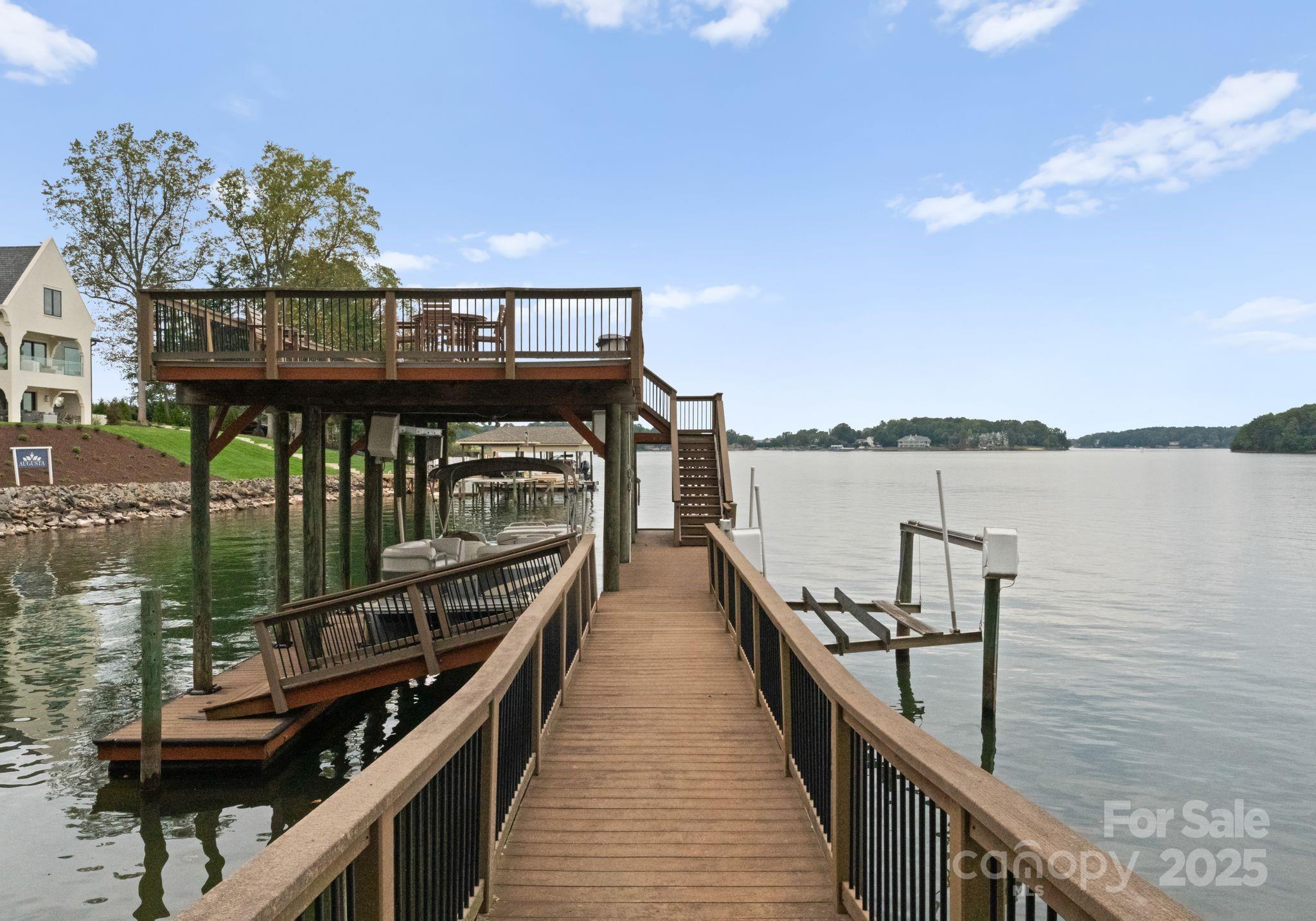 Stonemarker Pointe - Residential