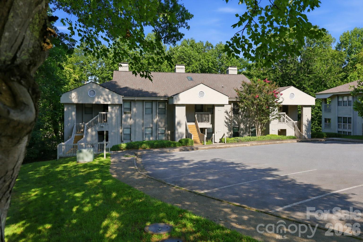 1503 Abbey Circle, Asheville, NC, 28805