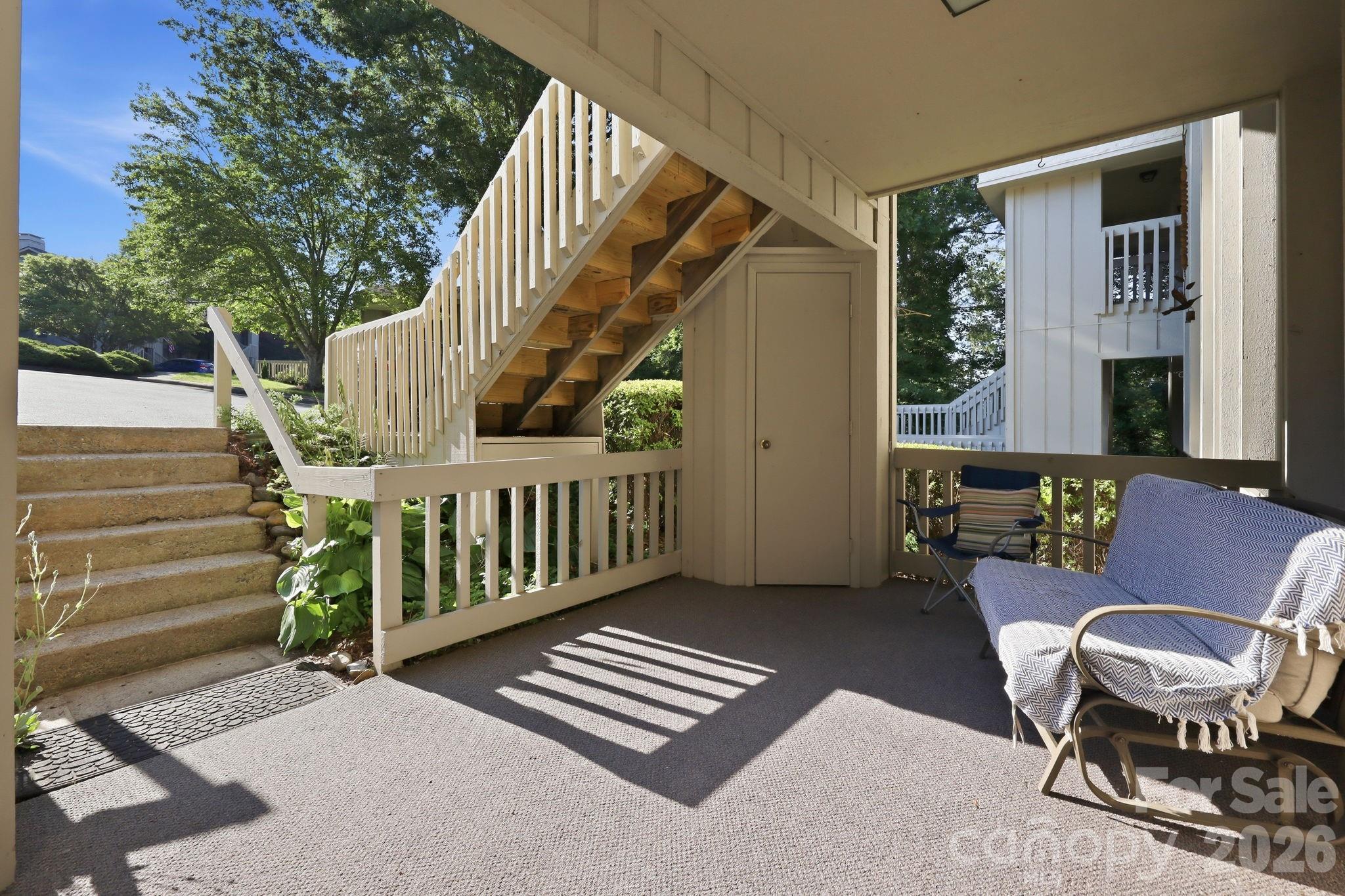 1503 Abbey Circle