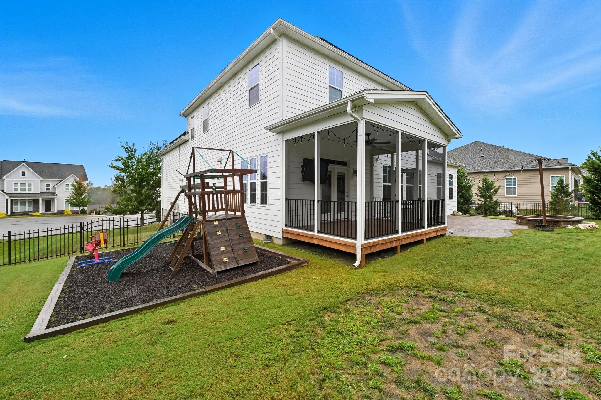 The Manors at Lake Ridge - Residential